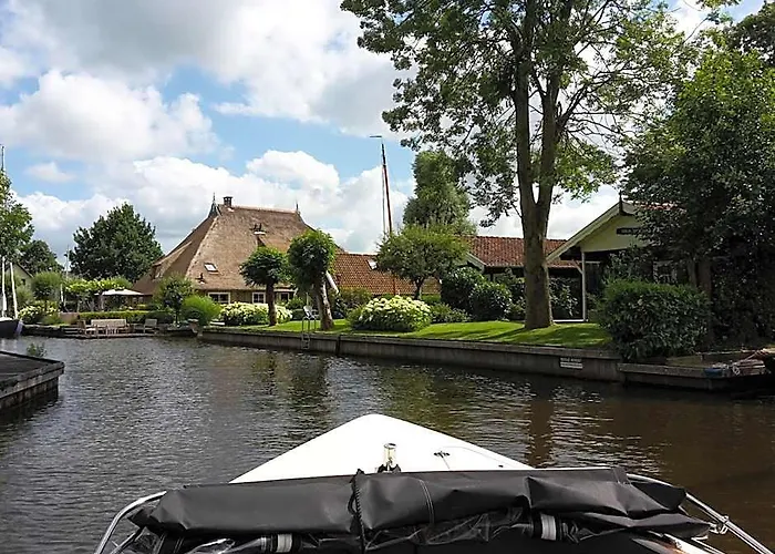 D'Oude Herbergh, Vakantiehuizen Aan Het Water