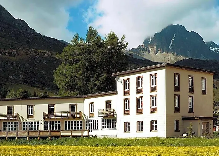 Maloja Palace Residence Engadin-St Moritz Co2-Neutral