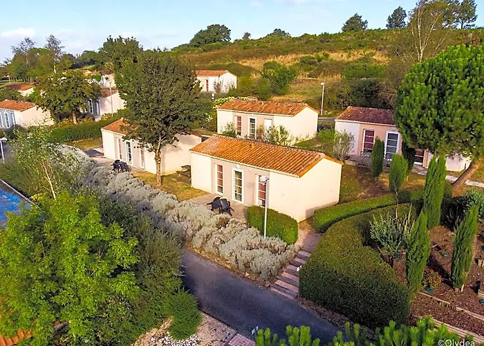 Hotel Olydea Les Epesses - A 2,5Km Du Puydufou