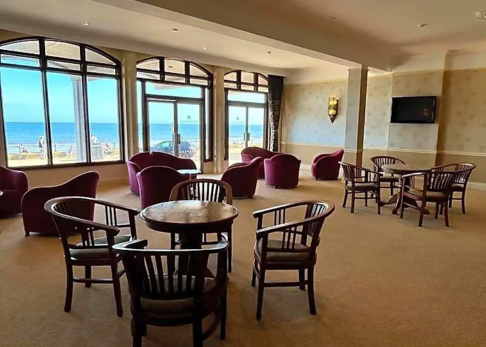 Sandringham Hotel - Seafront, Sandown, Isle Of Wight - Free Car Ferry Ticket For 3 Nts, 1-2 Nts From 109 Pounds