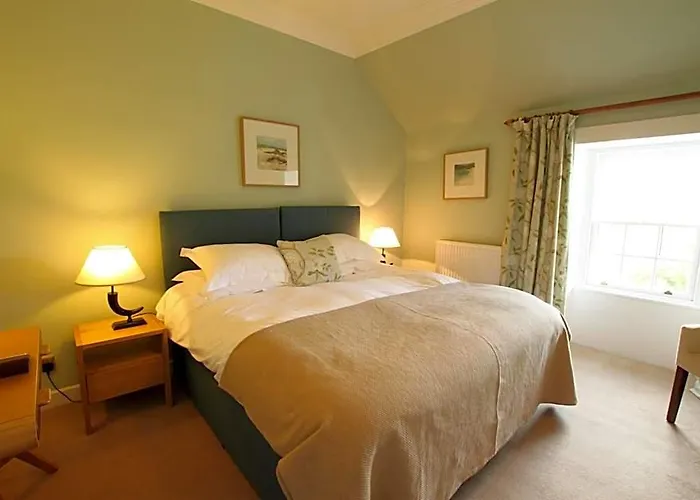 The Colonsay Hotel