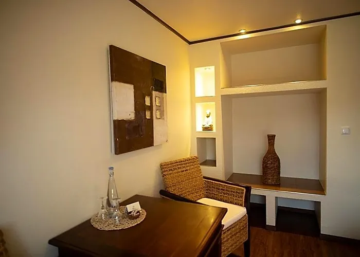 Vier Jahreszeiten Suite Mit Whirlpool Badewanne L Vazzano