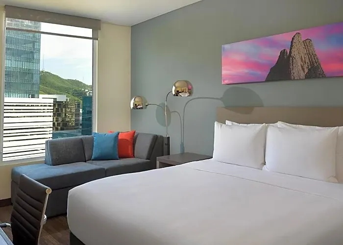 Hyatt House Monterrey Valle