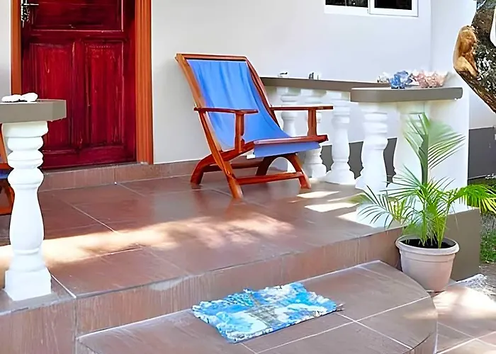 La Digue Island Bungalow