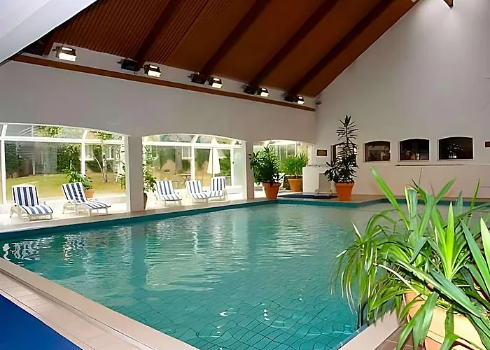 Hotel Causse Comtal Rodez, The Originals Relais