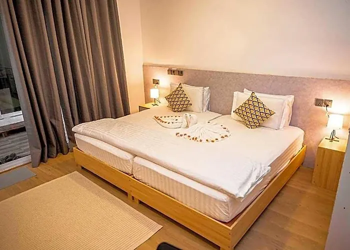 Holiday Crib