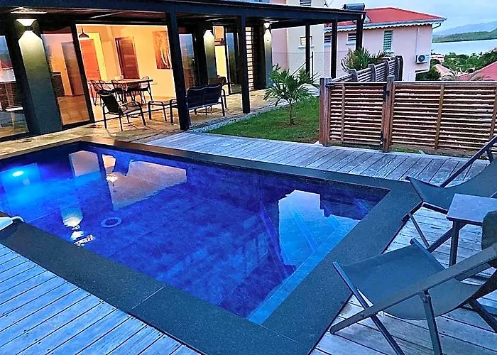 Villa Passion Cannelle De Standing Avec Sa Piscine Vue Mer