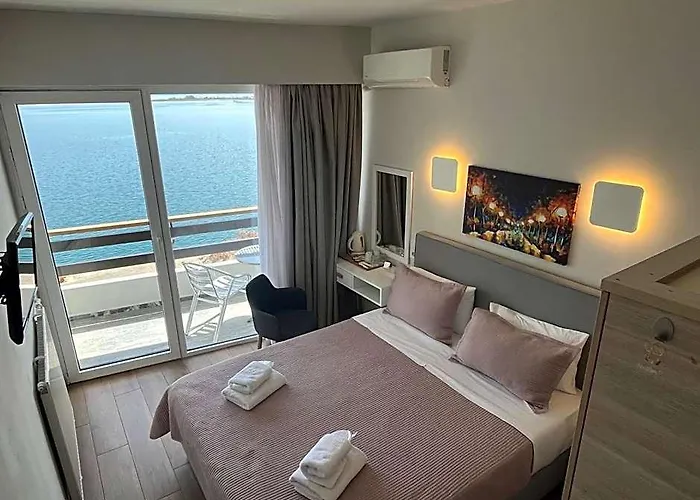 Hotel Avra