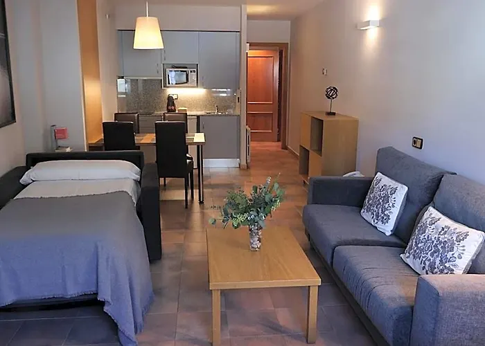 Aparthotel El Serch