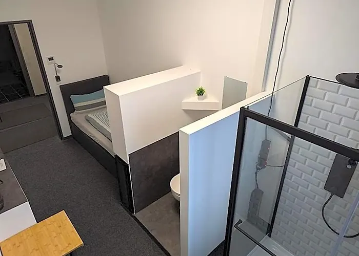 Business-Motel, Free Massage Chairs, Secure Xl-Parking, 24H-Checkin