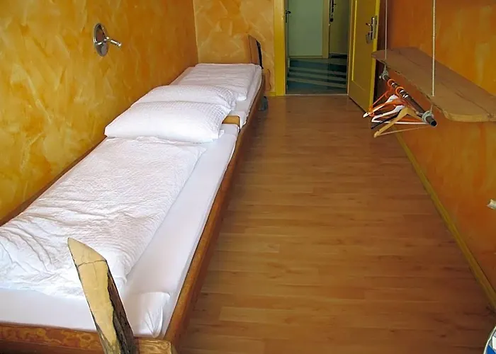 Schiff Bihlerdorf - Hostel