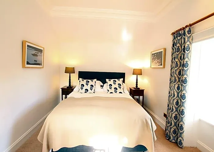 The Colonsay Hotel