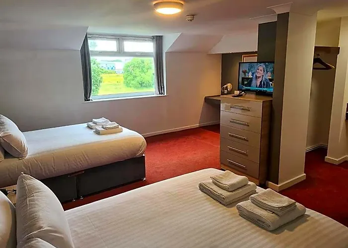 Tbd Sporting Lodge Inns Leigh