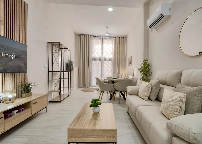 Loyola Premium Sevilla Centro, By Homing U