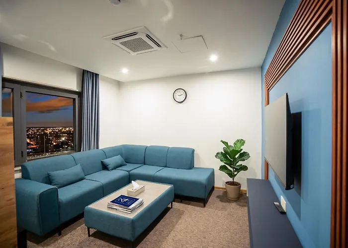 24 Suites Hotel