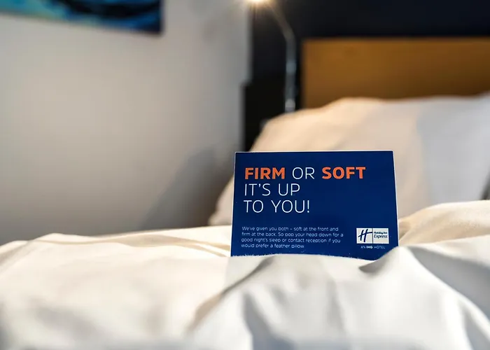 Holiday Inn Express Swindon West By Ihg