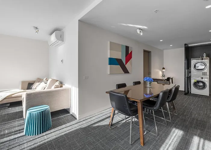 Mainstay Suites Abbotsford