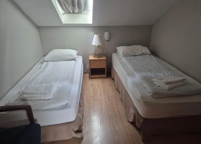 Hotel Bjarkalundur