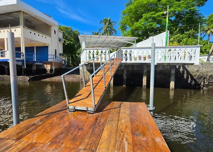 Hostel Pura Vida