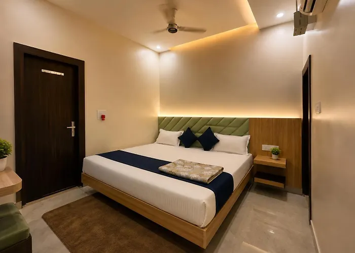Hotel Bala Ji Palace Near Shree Ram Mandir