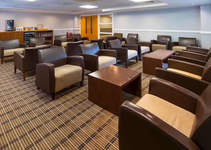 Holiday Inn Express Northampton - South By Ihg