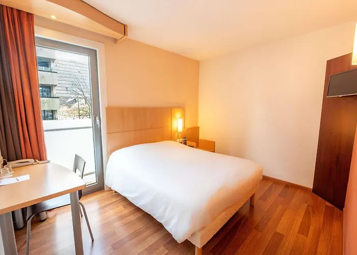 ibis Esch Belval