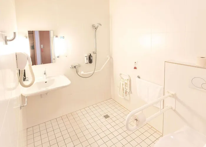 ibis Esch Belval