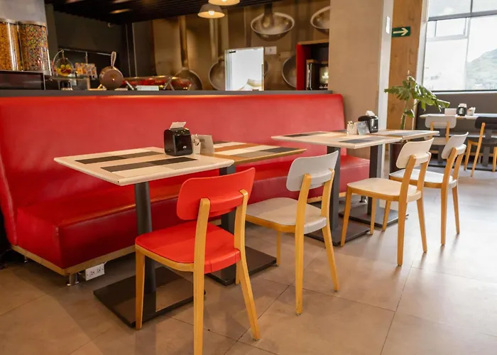 Ibis Queretaro
