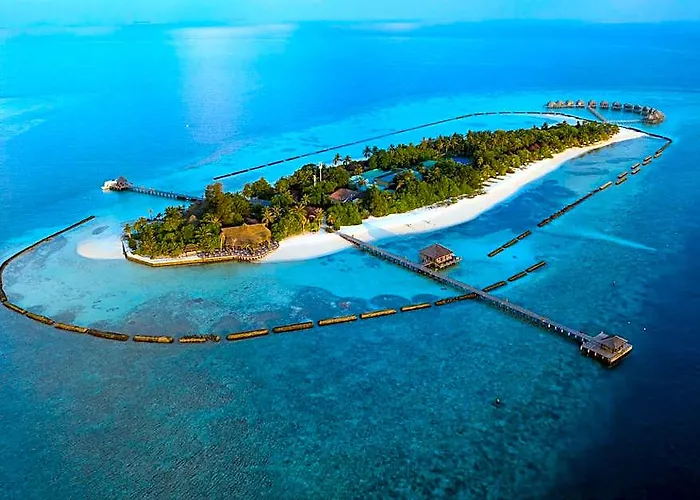 Komandoo Island Resort & Spa