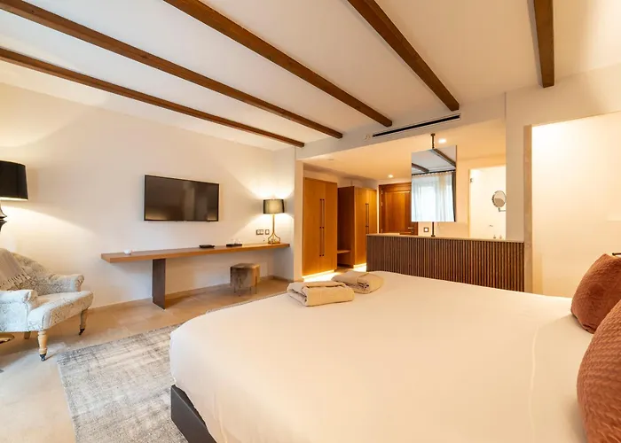 Hotel Creu De Tau Art&Spa-Adults Only
