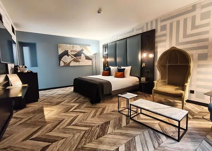 Mercure Figeac Viguier Du Roy
