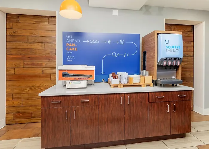 Holiday Inn Express Hotel & Suites Medford-Central Point By Ihg