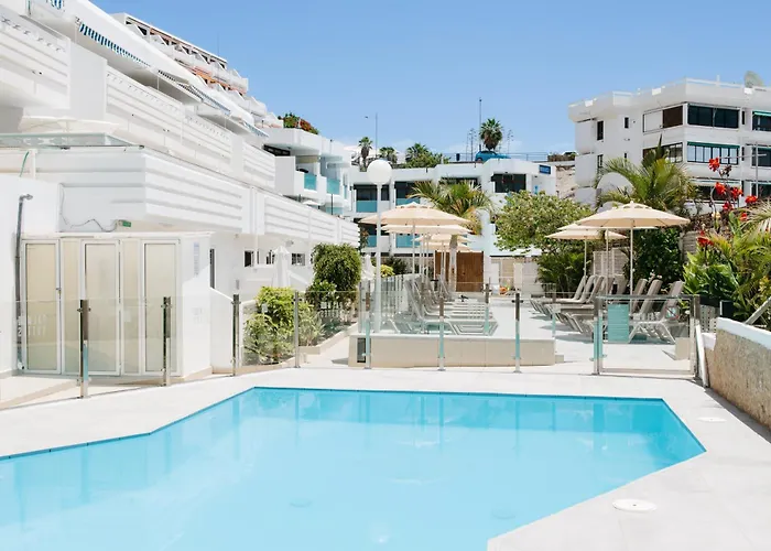 Palm Suites By Chaturhotels