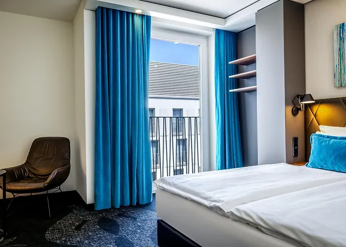 Motel One Köln-Neumarkt