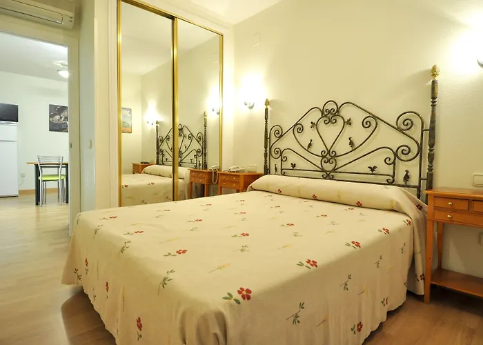 Hotel Apartamentos Aralso Sotillo
