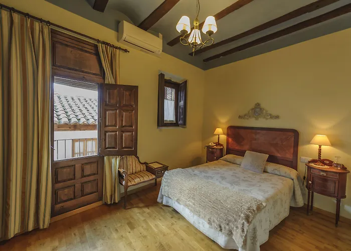 Hotel Los Leones - Adults Only