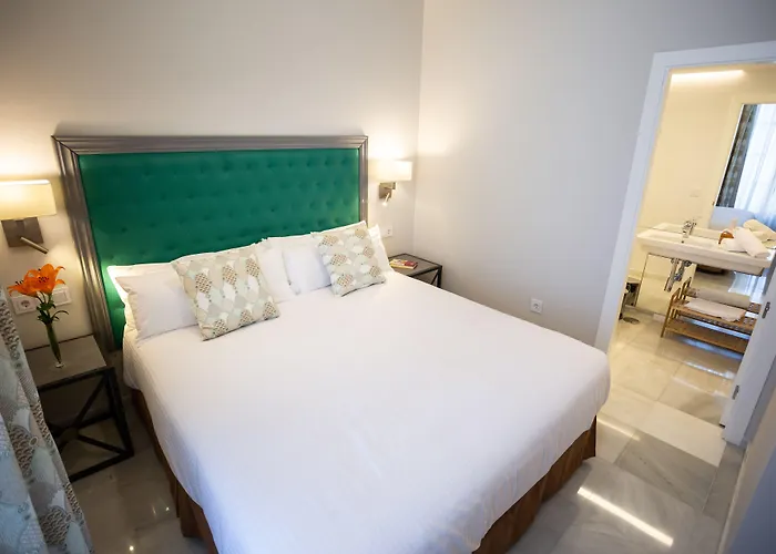 Plazuela del Carbón Suites