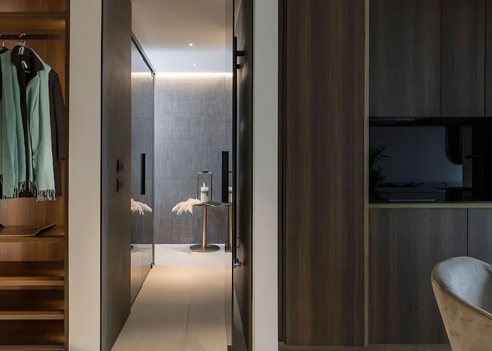 We Me Suite Hotel