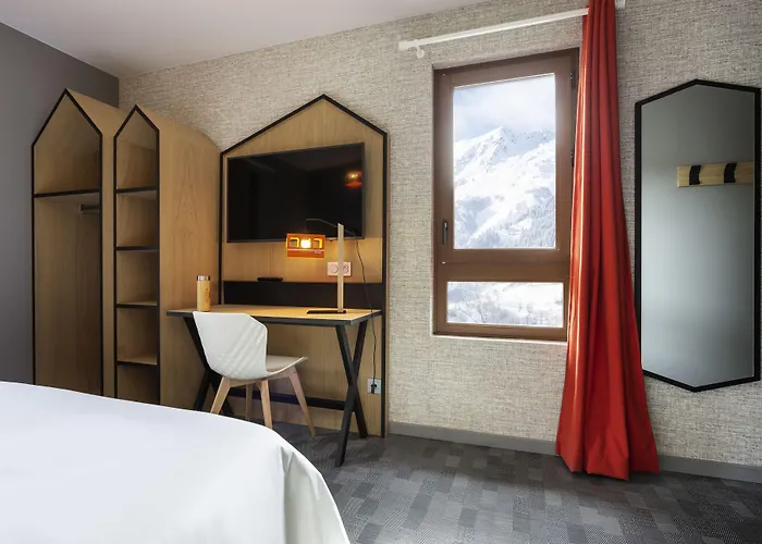 Hotel Base Camp Lodge - Bourg Saint Maurice