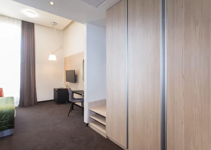 Hotel Grand Hedonist