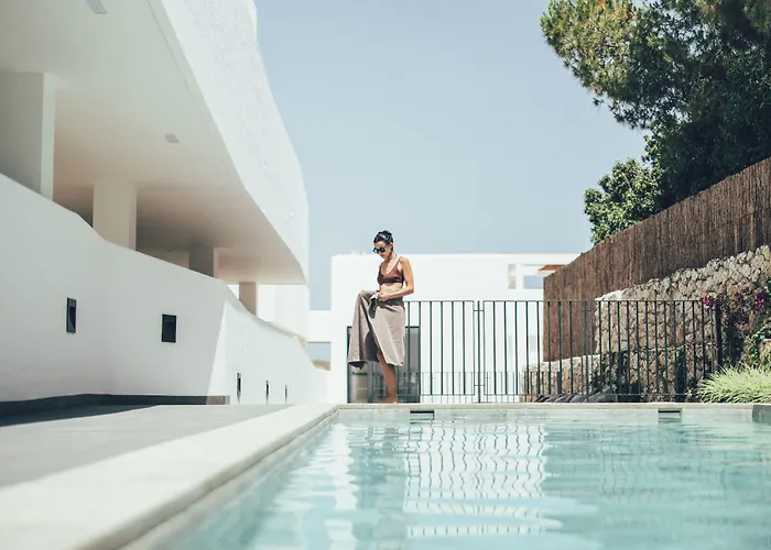 Cala Lanuza Suites