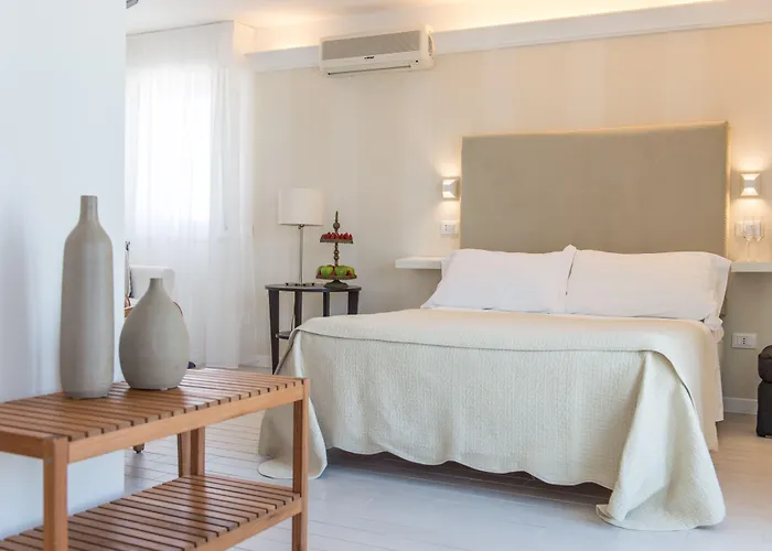 Kiss Beachfront Hotel & Restaurant