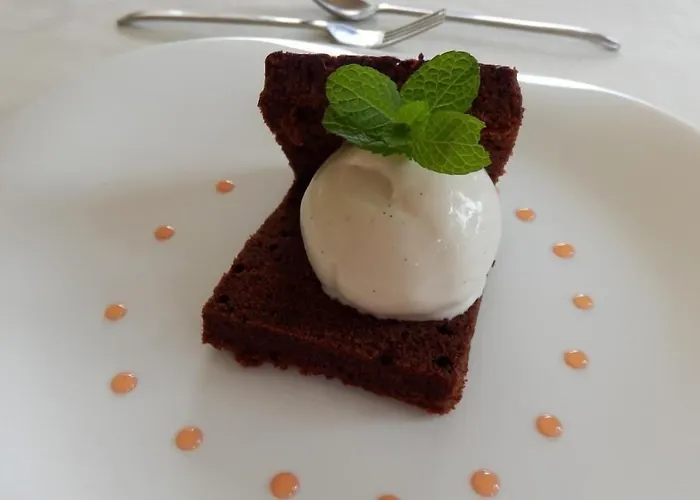 Dutchess Hotel And Restaurant