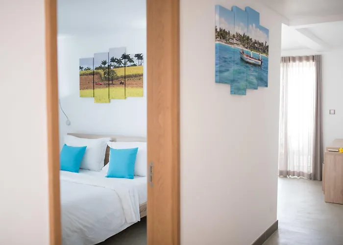 Toparadis Guest House