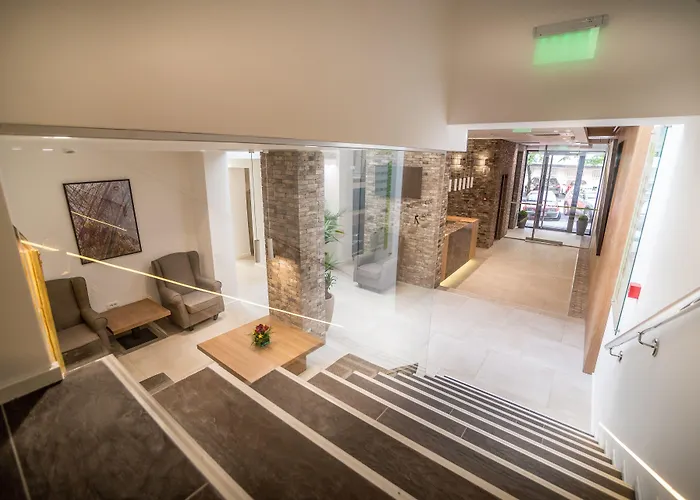 Belgrade Inn Garni Hotel