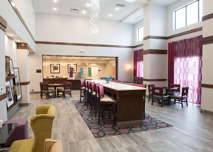 Hampton Inn & Suites Bay City