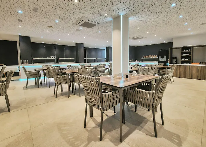 Apartamentos Ponent