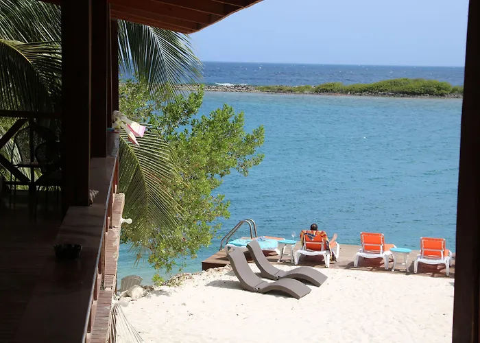Coral Reef Beach Savaneta