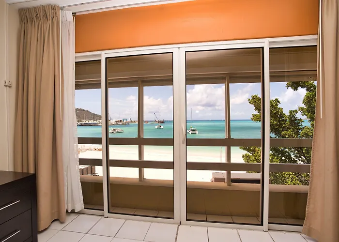 Horizon View Beach Hotel