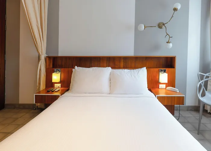 Flor De Mayo Hotel & Restaurant (Adults Only)